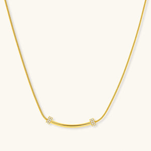Leda Bar Necklace